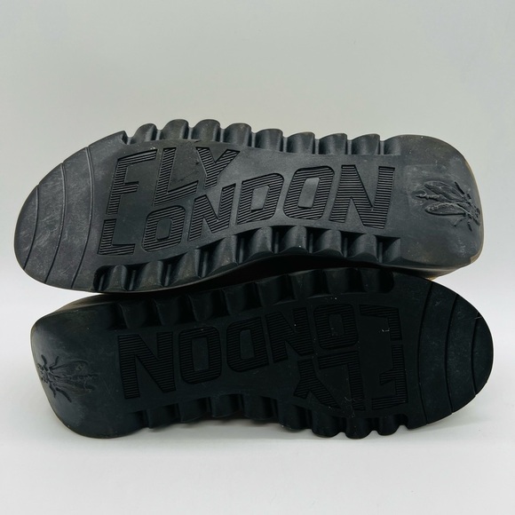 FLY LONDON WOMEN’S CHELSEAEA PULL ON LEATHER GOLD BOOTIE SIZE 39 - Picture 13 of 16